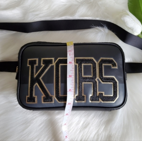 MICHAEL KORS FANNY PACK/BELT BAG - Picture 6 of 12
